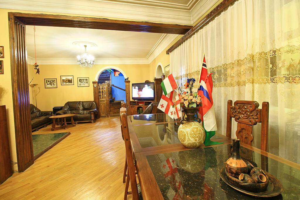 Отель Babilina Тбилиси Экстерьер фото